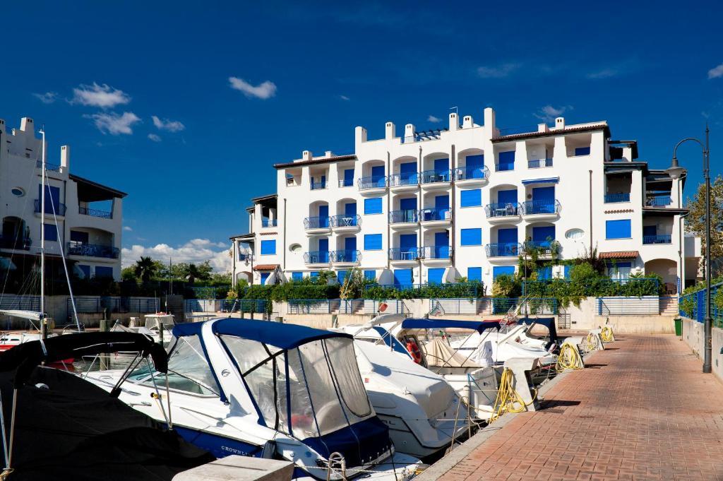Portoverde Beach Apartments Мисано Адриатико Екстериор снимка