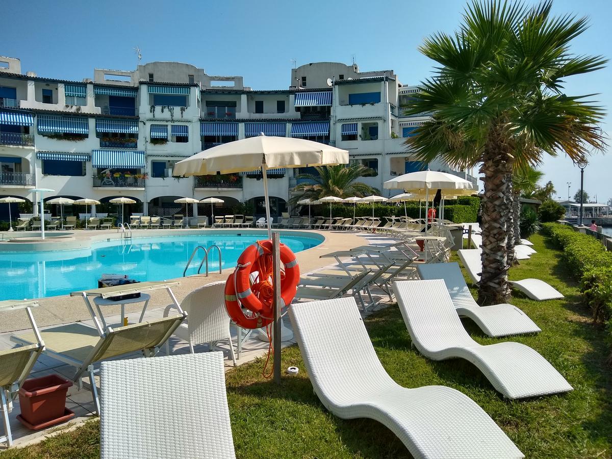 Portoverde Beach Apartments Мисано Адриатико Екстериор снимка