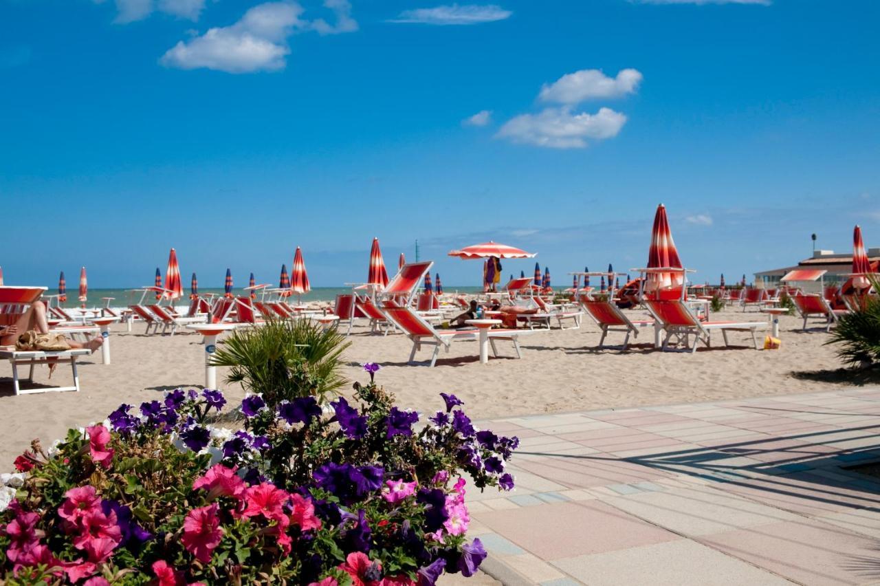 Portoverde Beach Apartments Мисано Адриатико Екстериор снимка