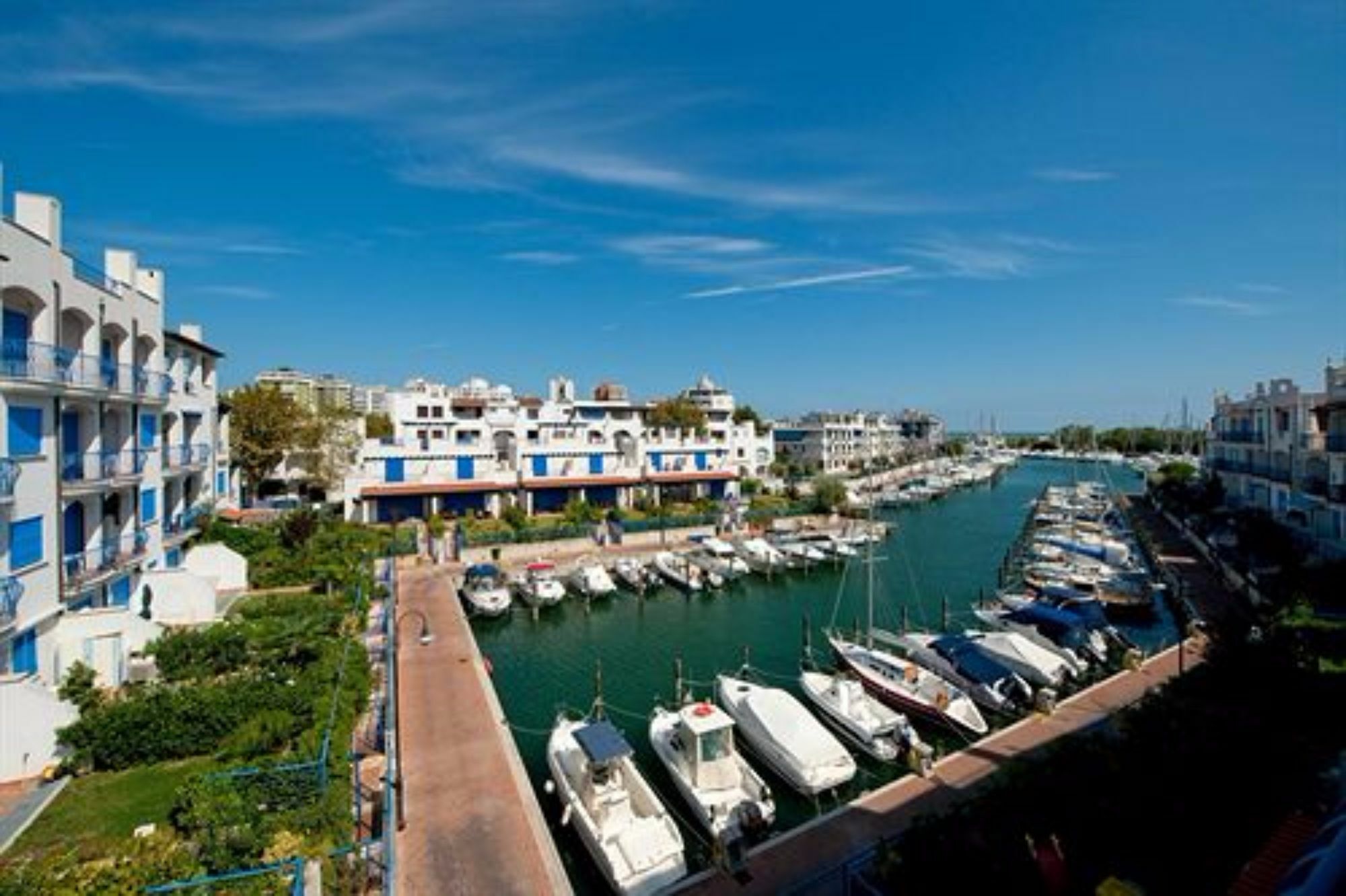 Portoverde Beach Apartments Мисано Адриатико Екстериор снимка