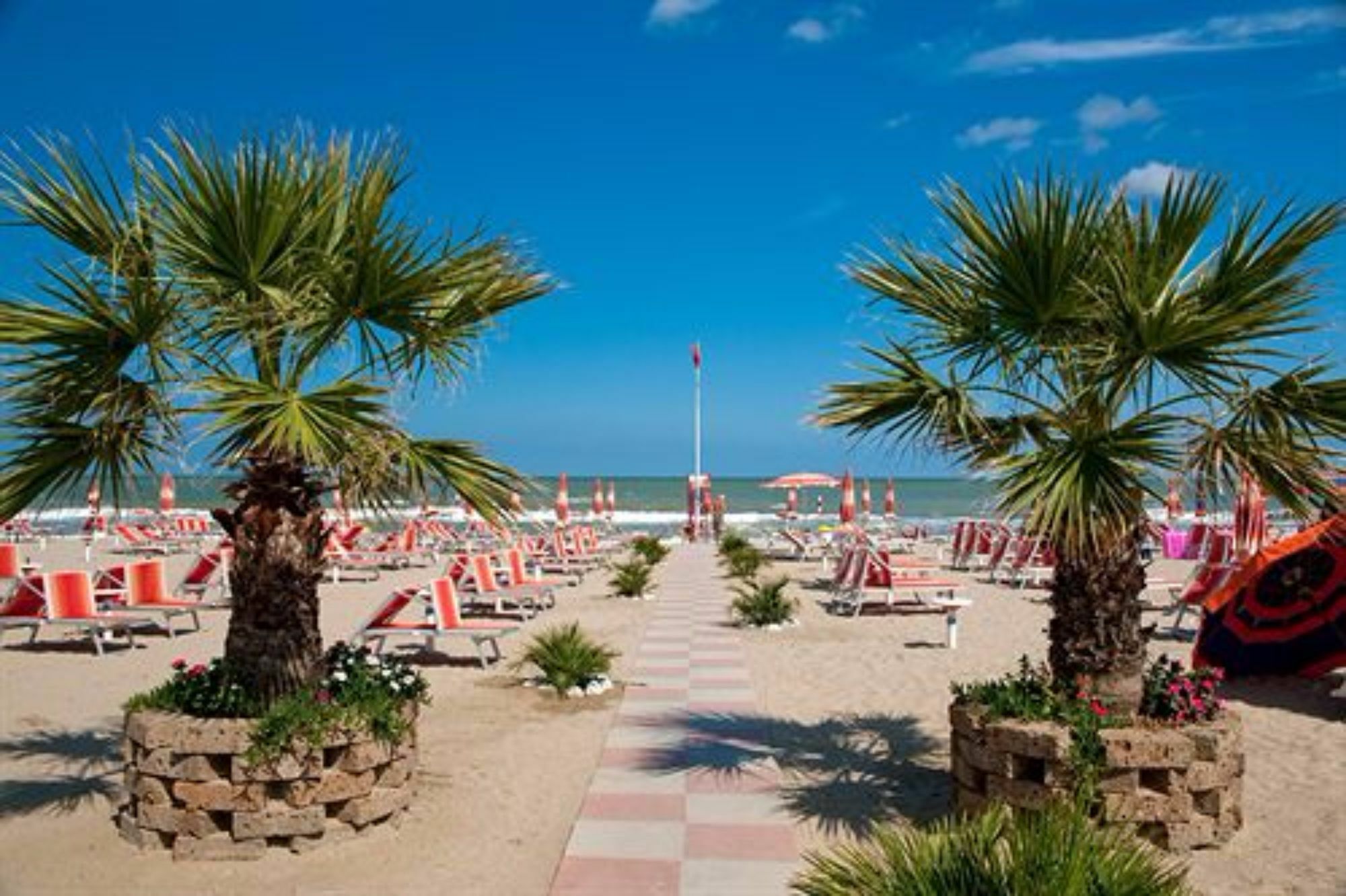 Portoverde Beach Apartments Мисано Адриатико Екстериор снимка