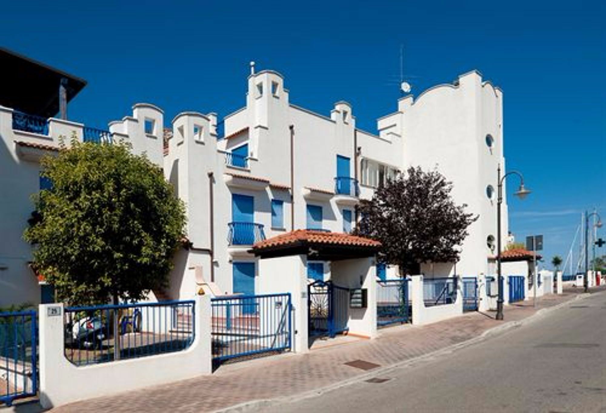 Portoverde Beach Apartments Мисано Адриатико Екстериор снимка